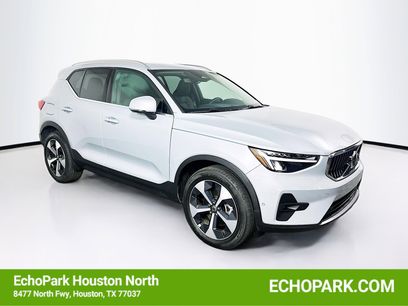 Used 2025 Volvo XC40 B5 Plus