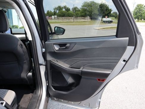 Used 2022 Ford Escape SE AWD/4WD image 19