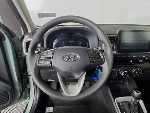New 2026 Hyundai Venue SE FWD image 8