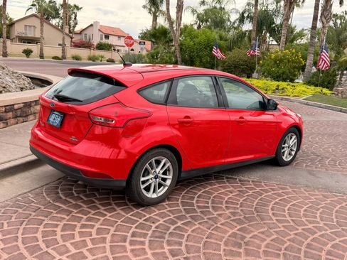 Used 2015 Ford Focus SE FWD image 15