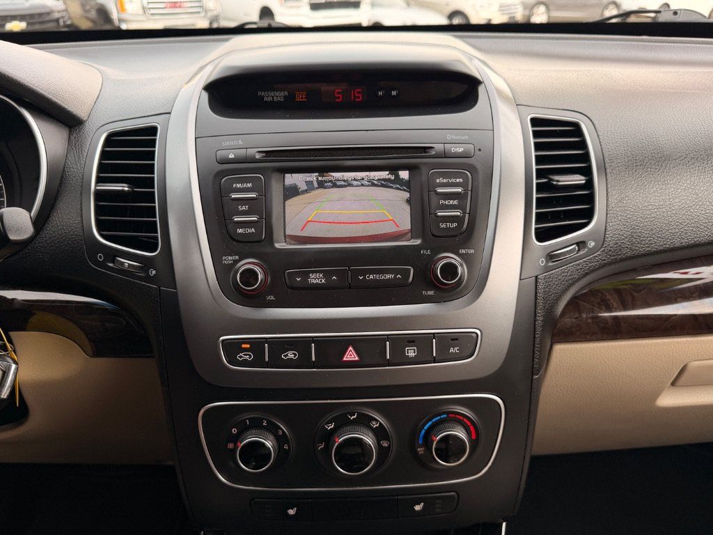 Used 2015 Kia Sorento LX FWD image 7