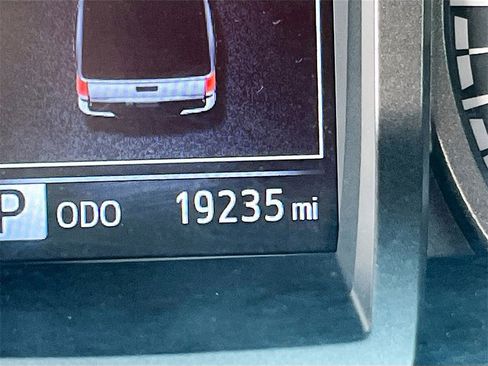 Used 2023 Toyota Tacoma TRD Off-Road w/ Advanced Technology Package image 12