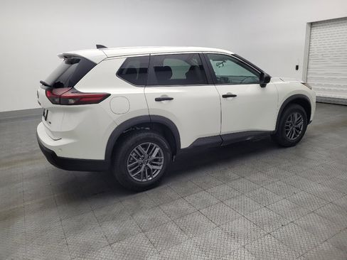 Used 2024 Nissan Rogue S image 10
