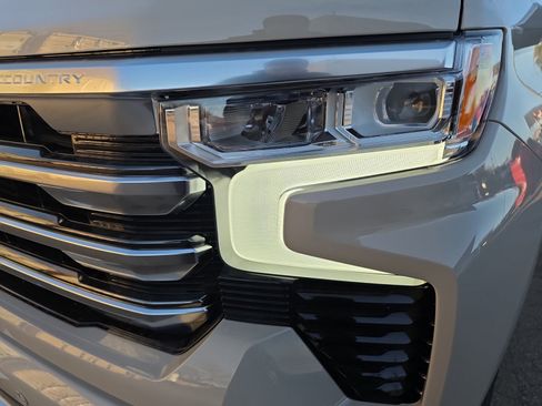 New 2026 Chevrolet Silverado 1500 High Country image 9