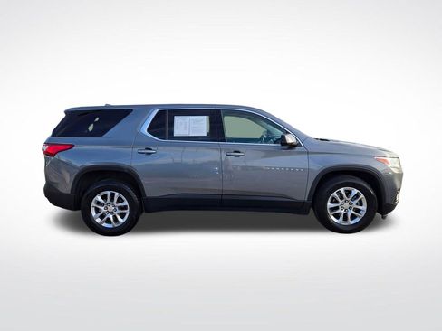 Used 2020 Chevrolet Traverse LS AWD/4WD image 2