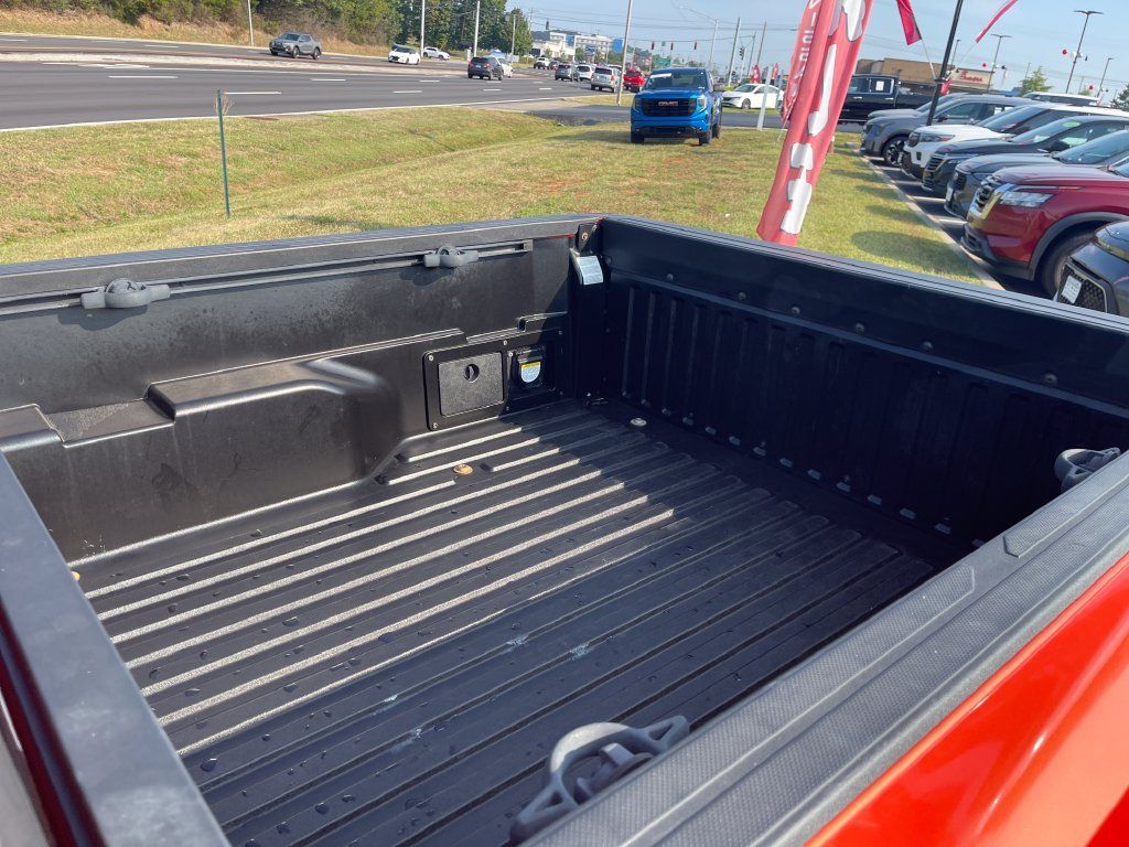Used 2017 Toyota Tacoma TRD Off-Road w/ Tow Package (A/T) AWD/4WD image 9