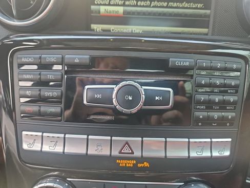 Used 2015 Mercedes-Benz SLK 250 w/ Premium Package image 24