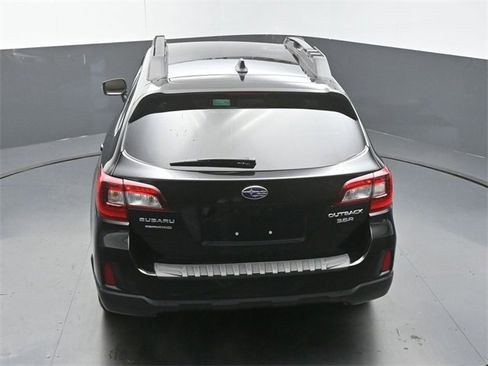 Used 2016 Subaru Outback 3.6R Limited image 48