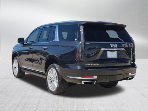 Used 2025 Cadillac Escalade Premium Luxury AWD/4WD image 3