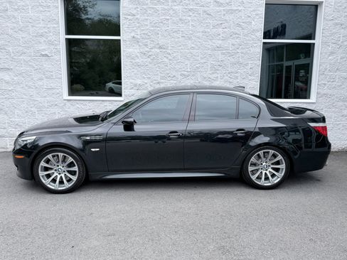 Used 2008 BMW M5 RWD image 6