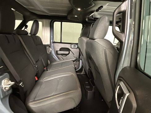 Used 2024 Jeep Wrangler Unlimited w/ Convenience Group AWD/4WD image 27