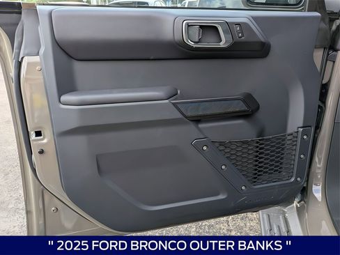 New 2025 Ford Bronco Outer Banks image 10
