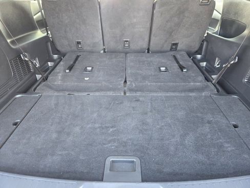 Used 2023 Ford Explorer XLT w/ Equipment Group 202A image 34