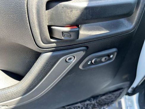 Used 2015 Jeep Wrangler Sport AWD/4WD image 17