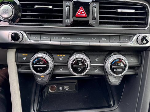 Used 2019 Genesis G70 2.0T Advanced w/ Elite Package image 14