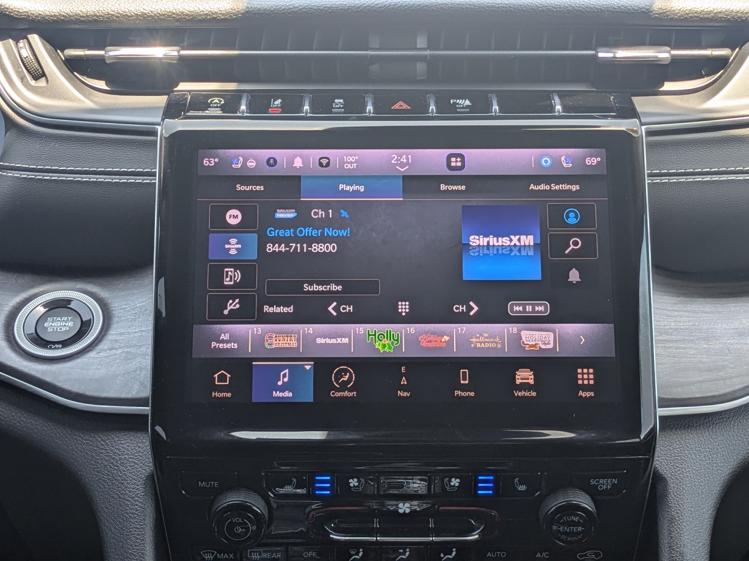Used 2023 Jeep Grand Cherokee L Limited AWD/4WD image 19