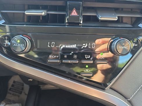 Used 2023 Toyota Camry SE image 28