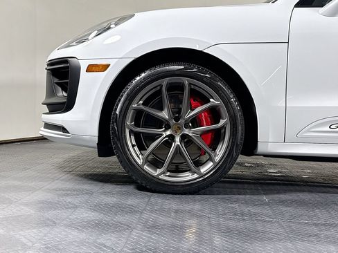 Certified 2022 Porsche Macan GTS AWD/4WD image 32
