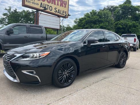 Used 2016 Lexus ES 350 w/ Premium Package w/Wood Trim FWD image 2