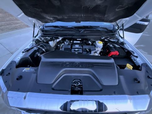 Used 2024 RAM 2500 Big Horn image 24