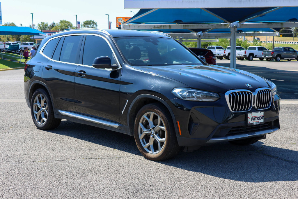Used 2023 BMW X3 xDrive30i AWD/4WD image 1
