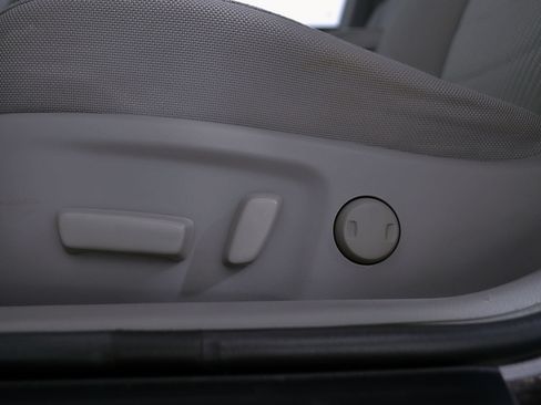Used 2016 Toyota Camry LE FWD image 20