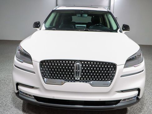Used 2021 Lincoln Aviator Reserve w/ Equipment Group 201A image 4