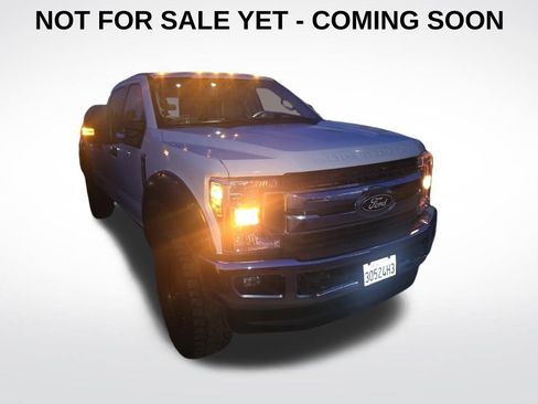 Used 2019 Ford F250 XLT w/ XLT Value Package image 1