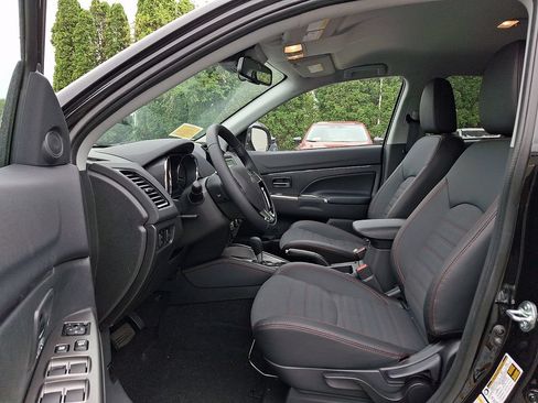 New 2026 Mitsubishi Outlander Sport SE AWD/4WD image 9