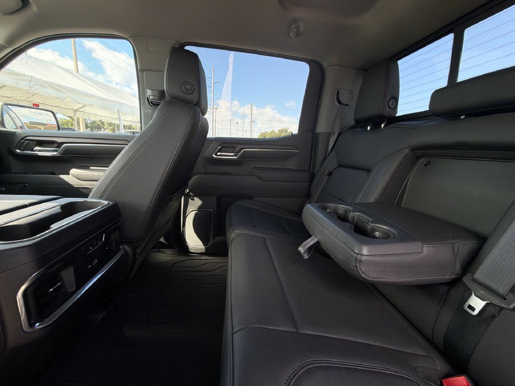 Used 2022 GMC Sierra 1500 SLT w/ SLT Premium Plus Package AWD/4WD image 14