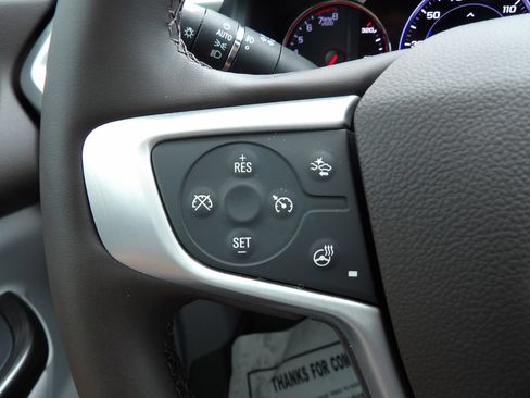 Used 2023 GMC Acadia SLT w/ Technology Package FWD image 17