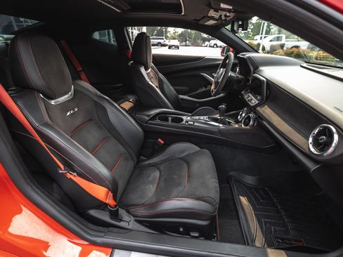 Used 2018 Chevrolet Camaro ZL1 RWD image 26