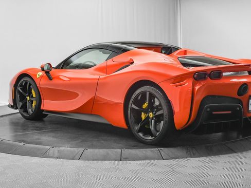 Used 2025 Ferrari SF90 Spider image 62