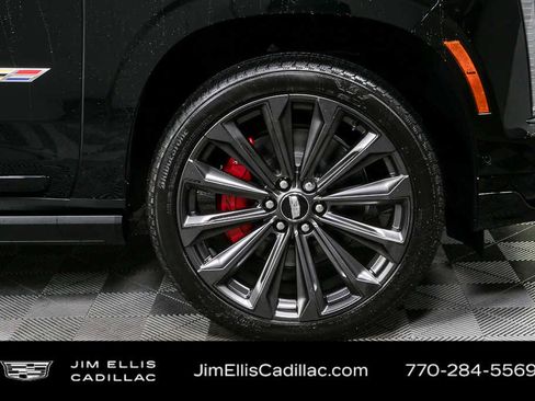 Certified 2026 Cadillac Escalade V w/ LPO, Floor Liner Package image 42