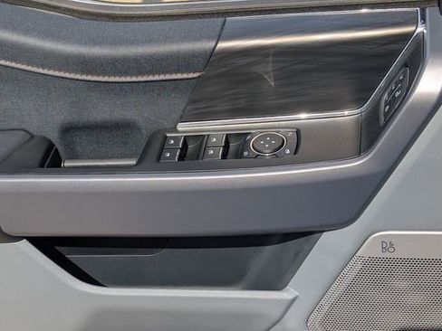 Used 2025 Ford F150 Lariat w/ Equipment Group 501A Mid image 25