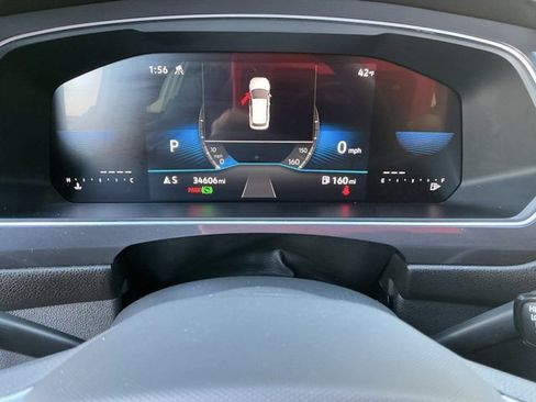 Used 2024 Volkswagen Tiguan SE R-Line image 30