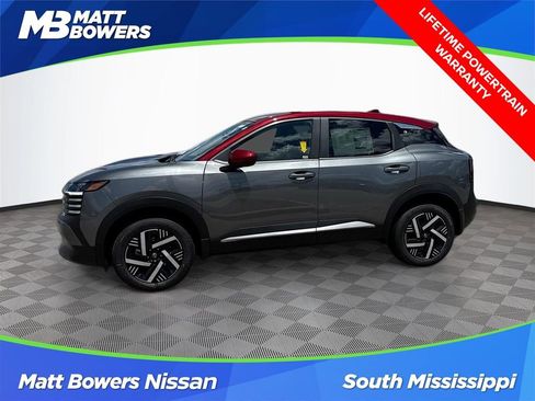 Certified 2025 Nissan Kicks SV w/ Illumination Package FWD image 1