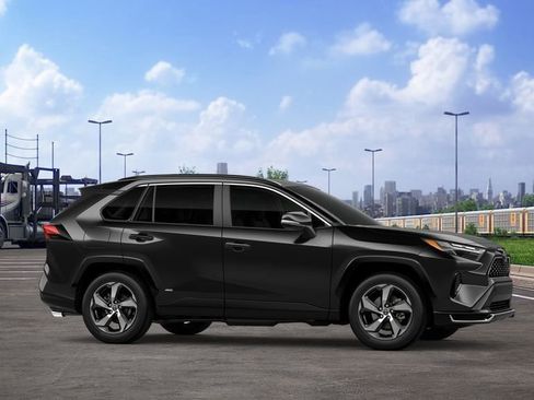 New 2025 Toyota RAV4 SE image 13