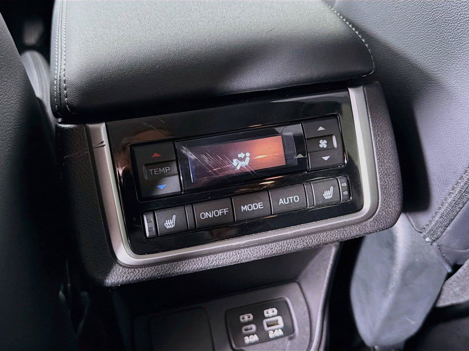 Used 2023 Subaru Ascent Limited AWD/4WD image 28