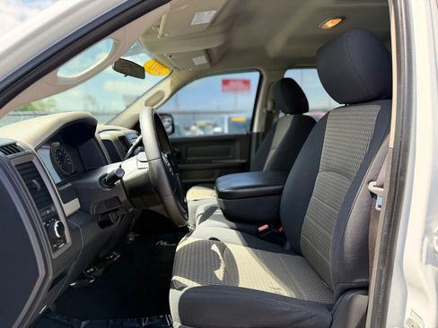 Used 2011 RAM 1500 ST w/ SXT Appearance Group AWD/4WD image 16