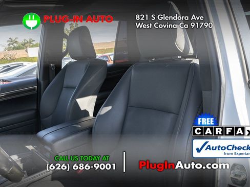 Used 2020 Lexus GX 460 Premium w/ Premium Package image 8