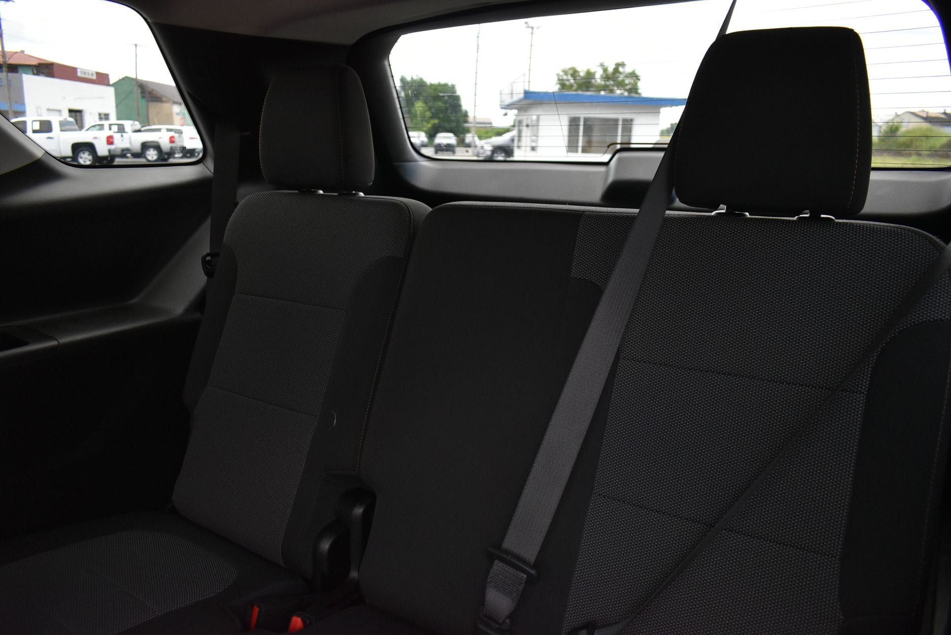 Used 2021 Chevrolet Traverse LT FWD image 17