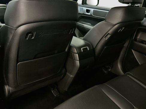 Used 2025 Hyundai Santa Fe SEL AWD/4WD image 27