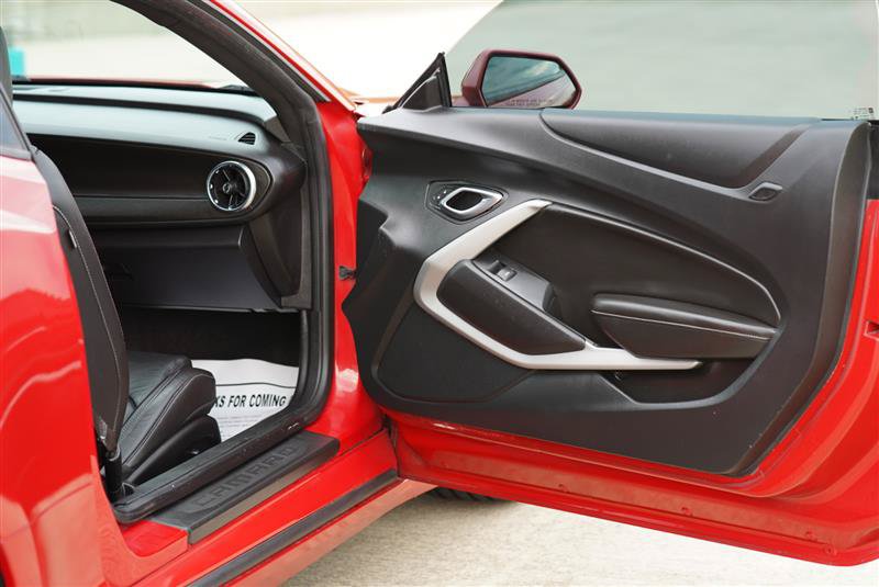 Used 2016 Chevrolet Camaro SS RWD image 68