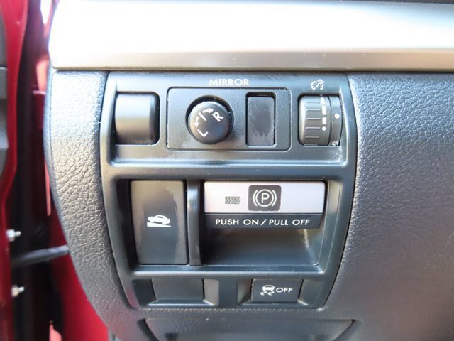 Used 2013 Subaru Outback 2.5i AWD/4WD image 24
