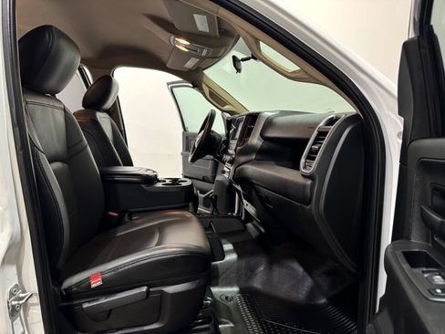 Used 2020 RAM 5500 Tradesman w/ Chrome Appearance Group image 14