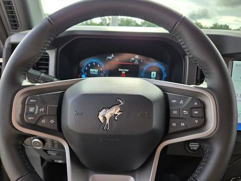 Used 2025 Ford Bronco Badlands w/ Sasquatch Package AWD/4WD image 23