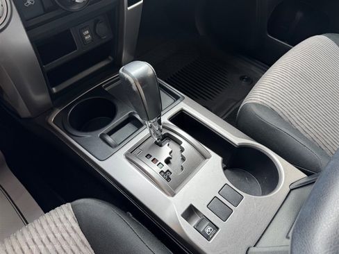 Used 2018 Toyota 4Runner SR5 RWD image 17