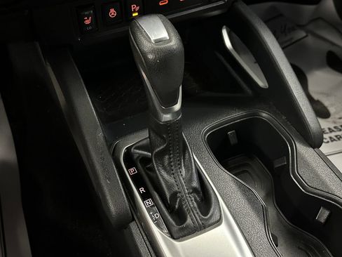 Used 2022 Nissan Frontier SV AWD/4WD image 16