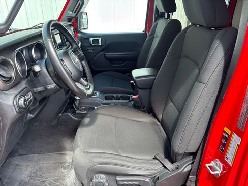 Used 2021 Jeep Wrangler Unlimited Sport image 15